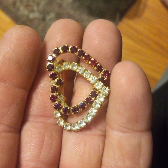 2 nice pins - Picture 4 of 5